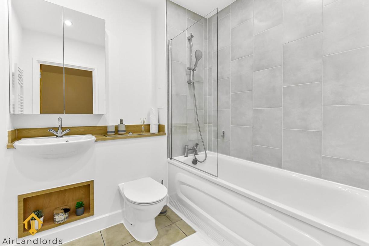 Exclusive 3 Bed 3Bath Penthouse Near Canary Wharf London Exterior photo