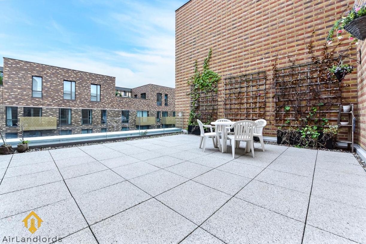 Exclusive 3 Bed 3Bath Penthouse Near Canary Wharf London Exterior photo